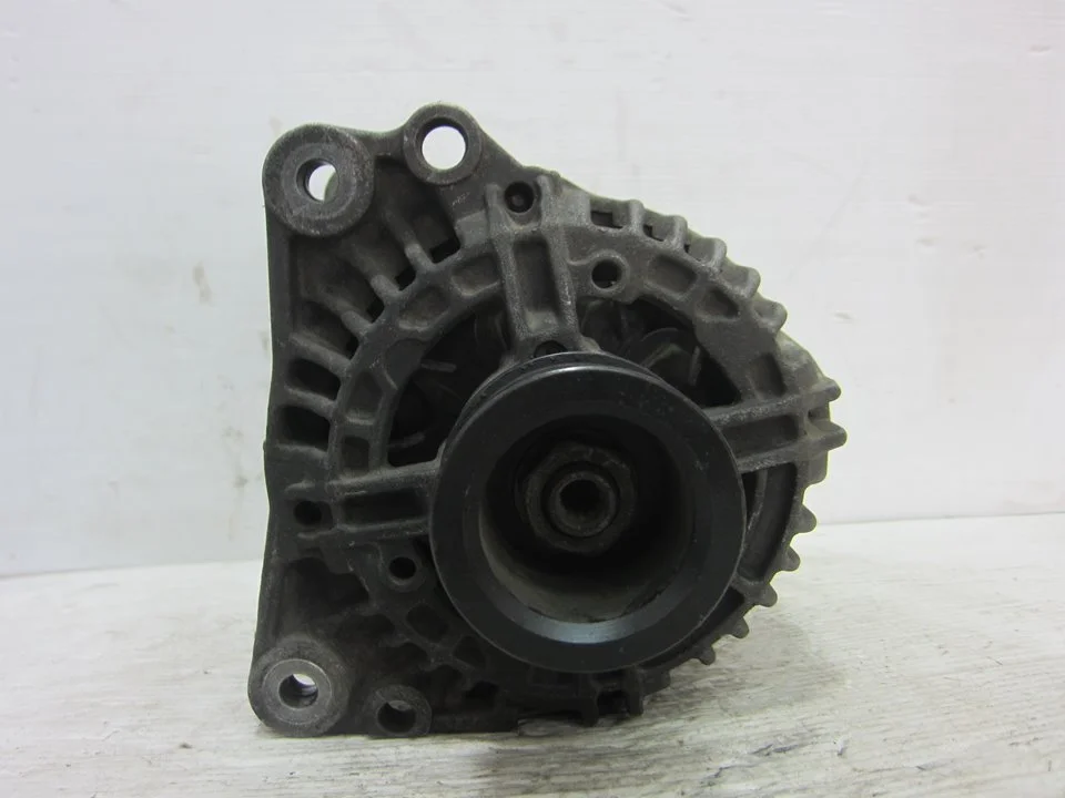 Foto de ALTERNADOR NISSAN CABSTAR referencia 0124325097