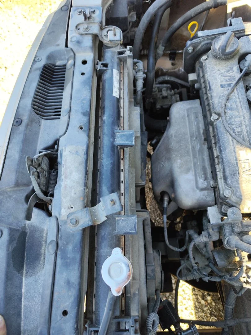 Foto de RADIADOR AGUA KIA CARENS (RS) 1.8 16V CAT (126 CV / 93 KW)
