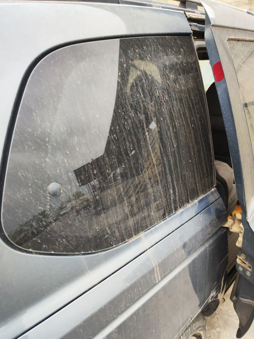 Foto de LUNA CUSTODIA TRASERA DERECHA KIA CARNIVAL 2.9 CRDi CAT (185 CV / 136 KW)