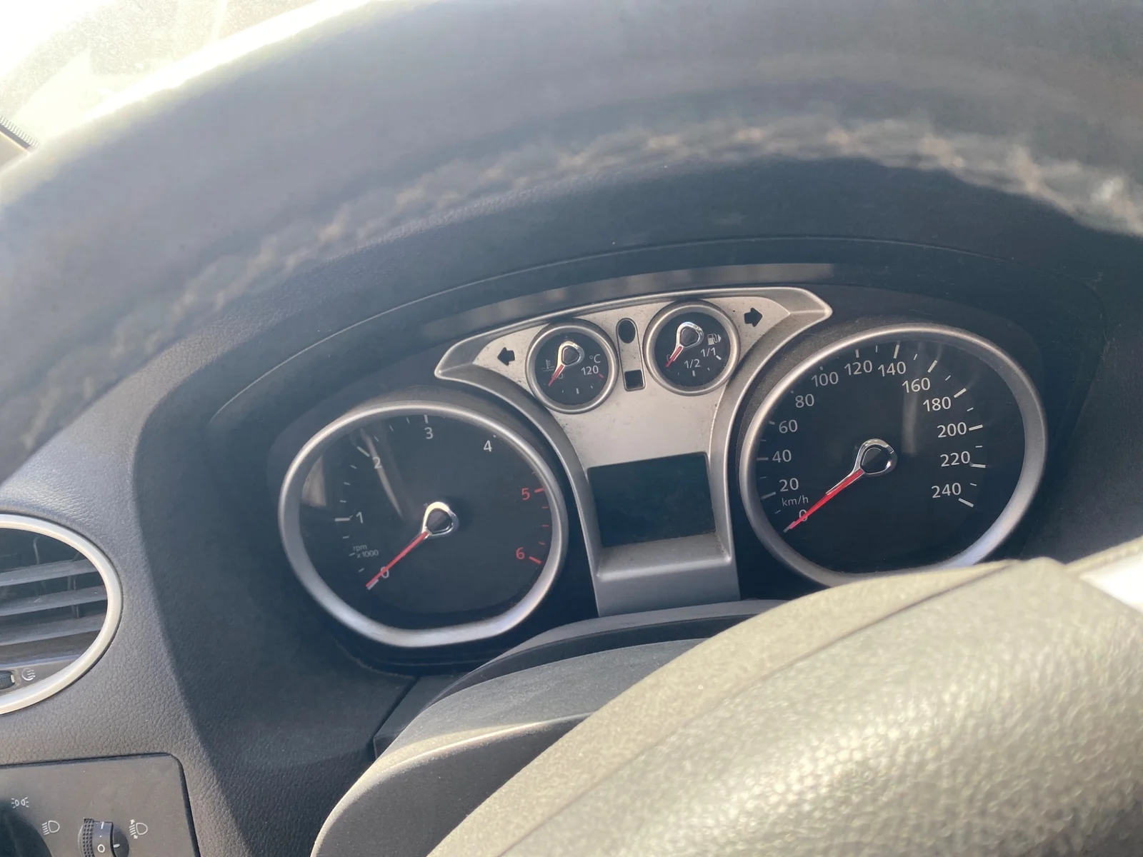 Foto de CUADRO INSTRUMENTOS FORD FOCUS SPORTBREAK (CB4)