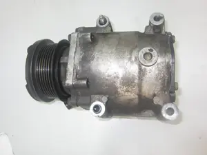 Foto de COMPRESOR AIRE ACONDICIONADO FORD FOCUS FAMILIAR (CAK) 1.8 TDDI Turbodiesel CAT (90 CV / 66 KW) referencia YS4H19D629AB foto 6