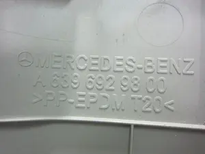 Foto de MOLDURA MERCEDES-BENZ VIANO (639) 2.1 CDI CAT (150 CV / 110 KW) referencia A6396929800 foto 2