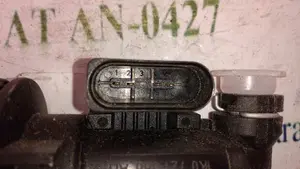 Foto de BOMBA EMBRAGUE VOLKSWAGEN GOLF V (1K1)(10.2003) referencia 1K0721388AB foto 2
