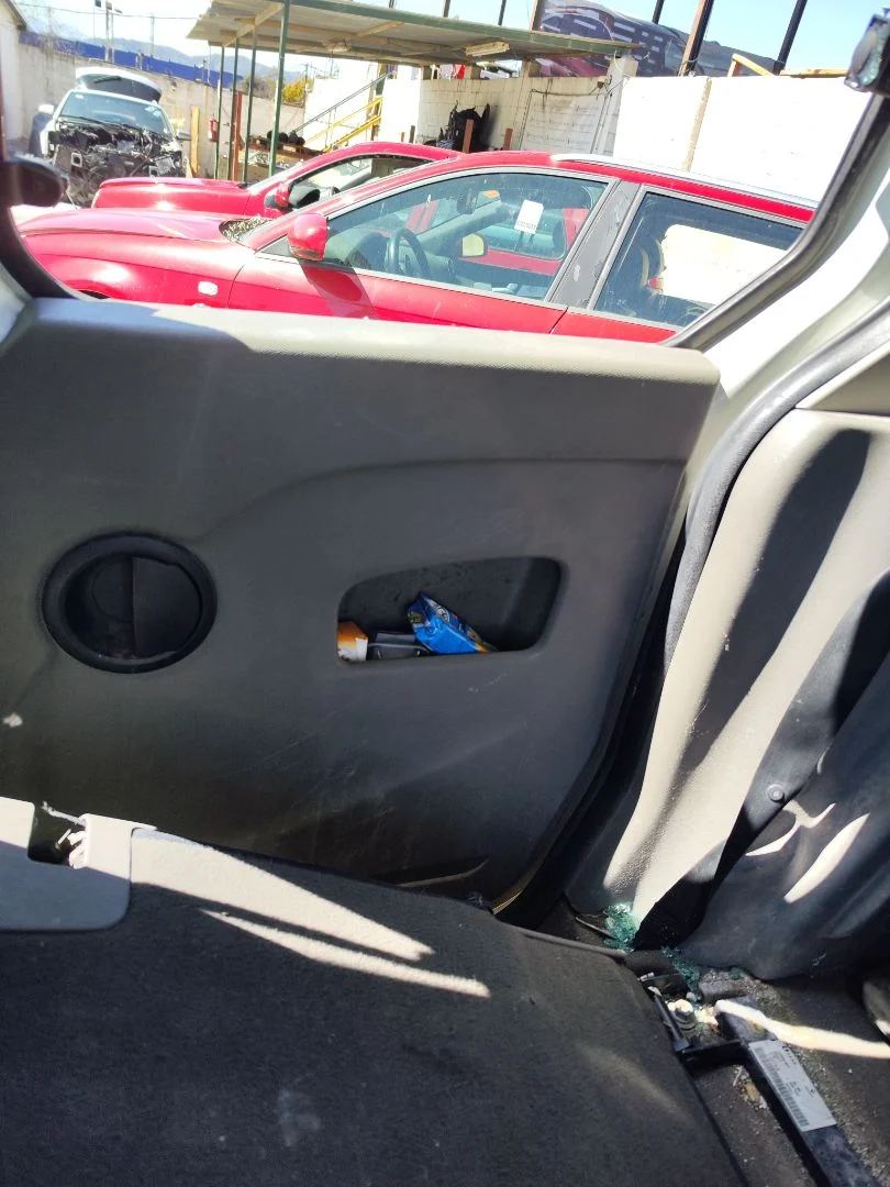 Foto de GUARNECIDO PUERTA TRASERA DERECHA RENAULT KANGOO II (F/KW0) 1.5 dCi Diesel CAT (86 CV / 63 KW) referencia 8200547473
