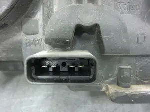 Foto de FARO DERECHO RENAULT LAGUNA II (BG0) 1.9 dCi Diesel (120 CV / 88 KW) referencia 8200002847 foto 7