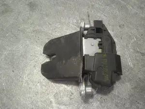 Foto de CERRADURA MALETERO / PORTON SKODA FABIA (5J2) 1.2 (60 CV / 44 KW) referencia 5J0827501D foto 5