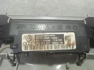 Foto de LUZ INTERIOR AUDI A3 (8P1) 2.0 16V FSI (150 CV / 110 KW) referencia 8P0951177 foto 3