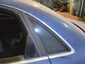Foto de LUNA CUSTODIA TRASERA IZQUIERDA AUDI A4 BERLINA (8E)