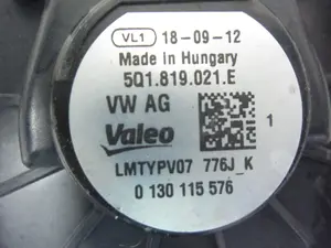 Foto de VENTILADOR CALEFACCION VOLKSWAGEN GOLF VII BERLINA (BQ1/BE2) 1.6 TDI (116 CV / 85 KW) referencia 5Q1819021E foto 3