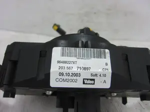 Foto de MANDO MULTIFUNCION CITROEN C2 1.4 (73 CV / 54 KW) referencia 96488227XT foto 8