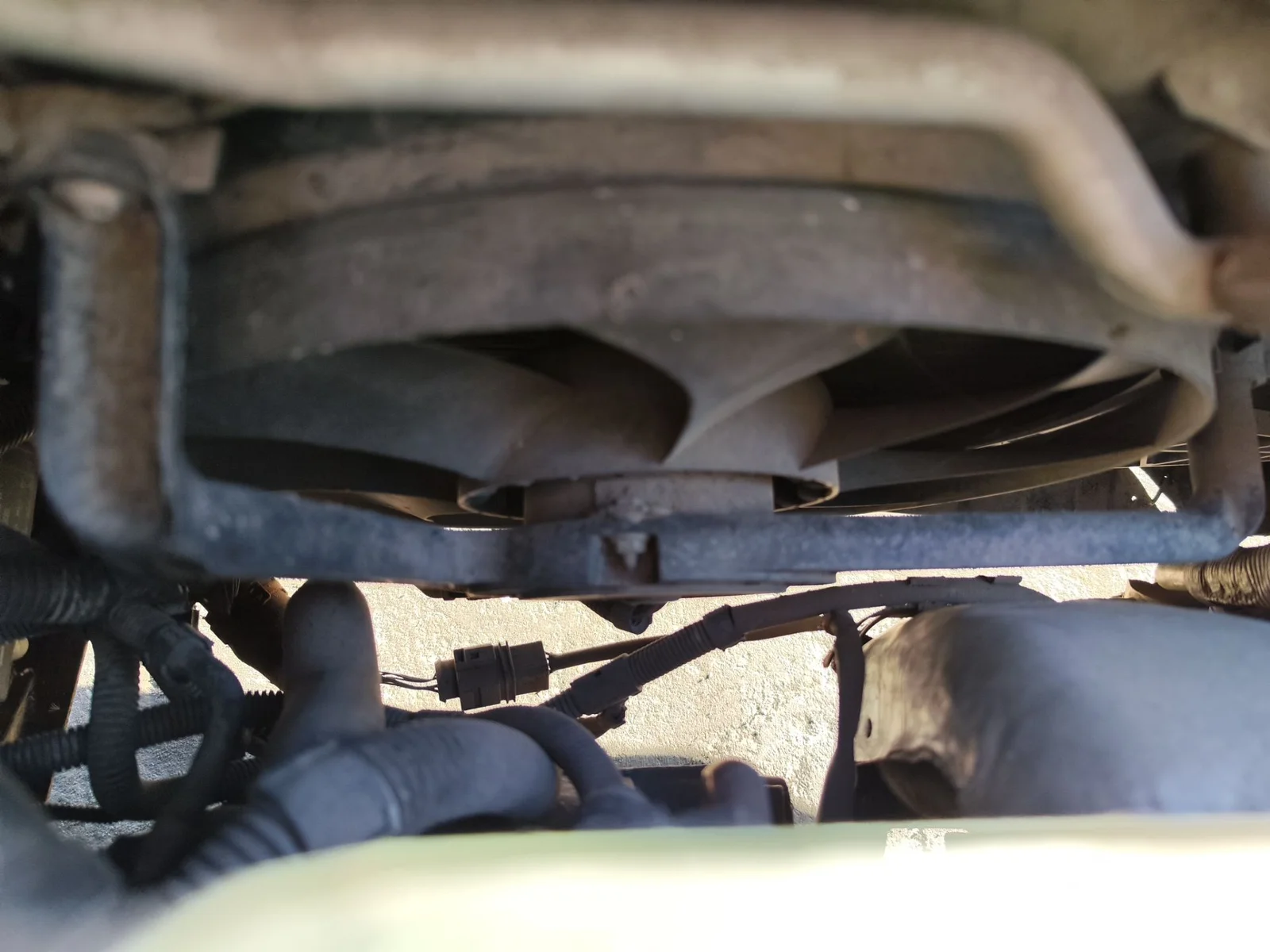 Foto de ELECTROVENTILADOR SEAT CORDOBA BERLINA (6L2) 1.4 16V (75 CV / 55 KW) referencia 6E0959455A