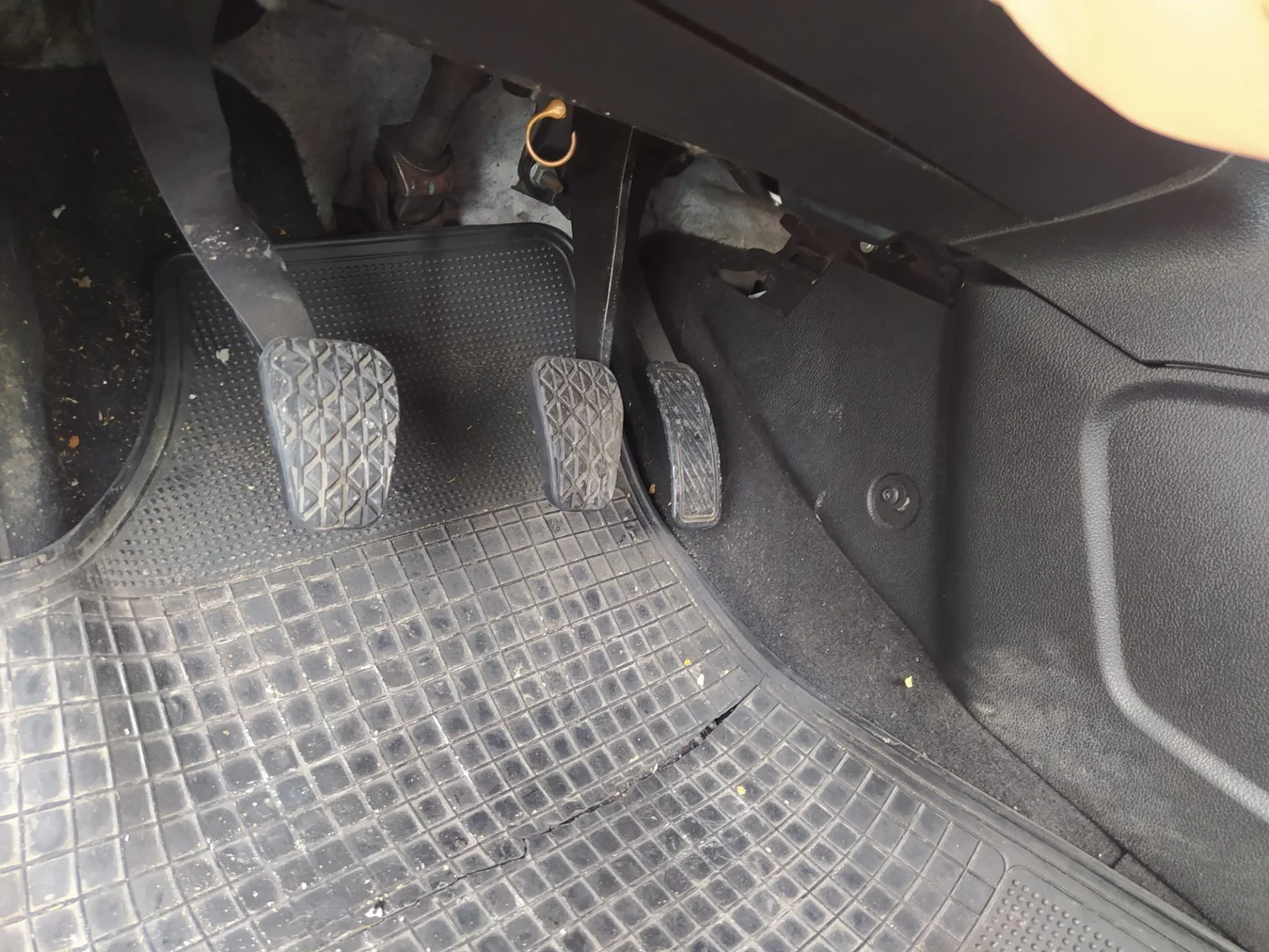 Foto de BOMBIN EMBRAGUE FORD B-MAX (CB2) 1.5 TDCi CAT (95 CV / 70 KW) referencia CV217A543BA