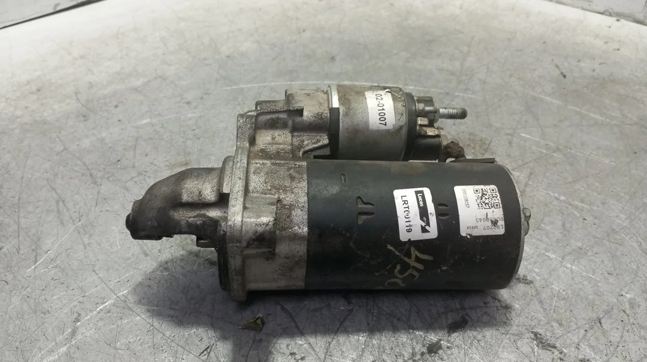 Foto de MOTOR ARRANQUE BMW SERIE 3 BERLINA (E46) 2.0 16V Diesel CAT (136 CV / 100 KW) referencia LRT00119