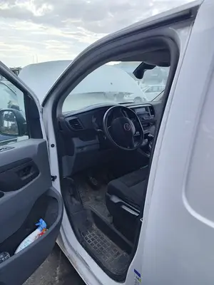Foto de GOMAS CONTORNO PUERTA FIAT SCUDO (506) FURGON 1.5 (100 CV / 75 KW)