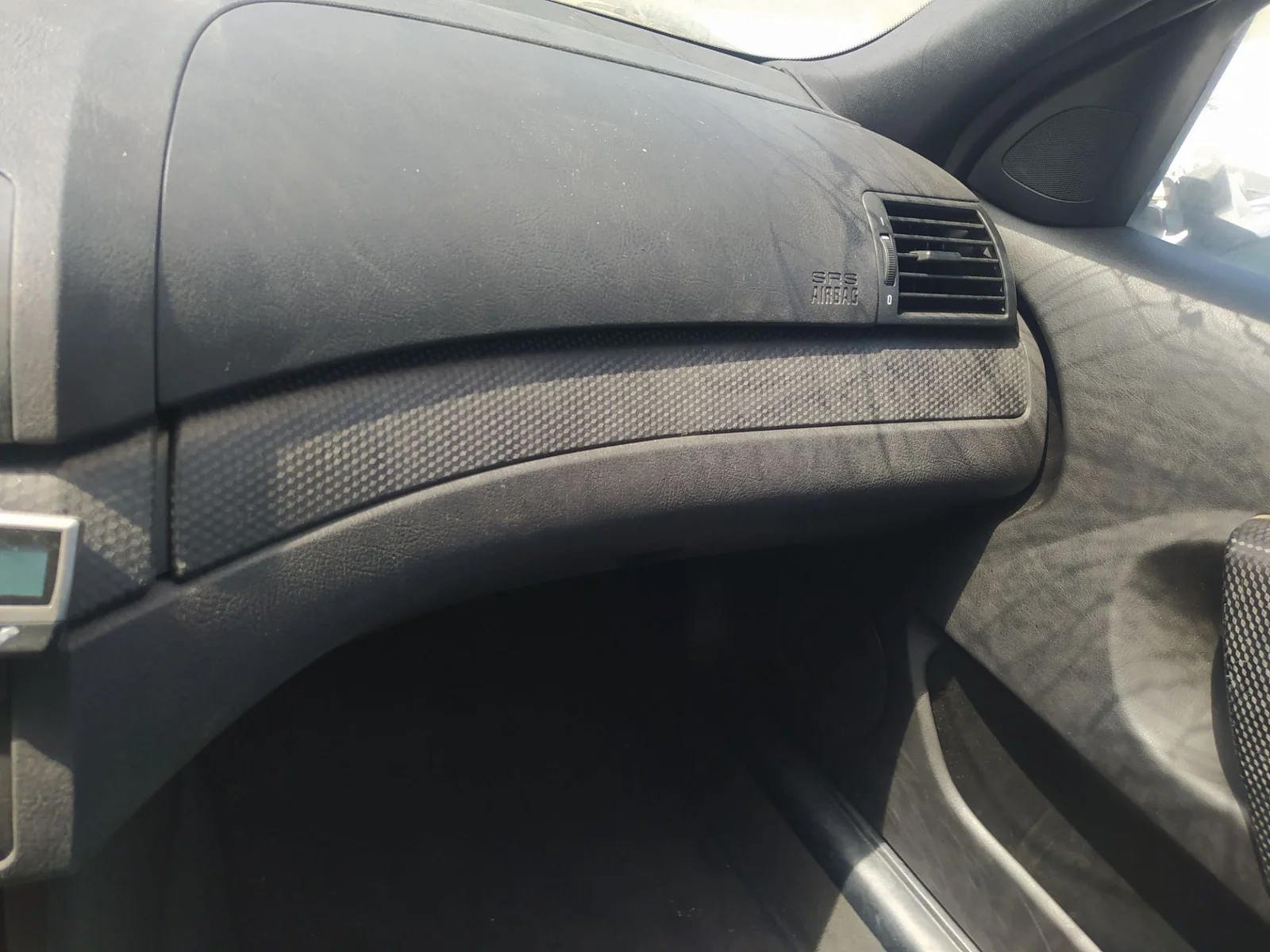 Foto de AIRBAG DELANTERO DERECHO BMW SERIE 3 COMPACTO (E46) 1.8 16V (116 CV / 85 KW) referencia 72126998950