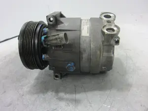 Foto de COMPRESOR AIRE ACONDICIONADO OPEL VECTRA B BERLINA 2.0 DTI (101 CV / 74 KW) referencia 99000243 foto 2