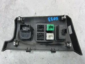 Foto de MANDO MULTIFUNCION CITROEN C-ELYSÉE 1.6 HDi FAP (92 CV / 68 KW) referencia 9674382577 foto 3