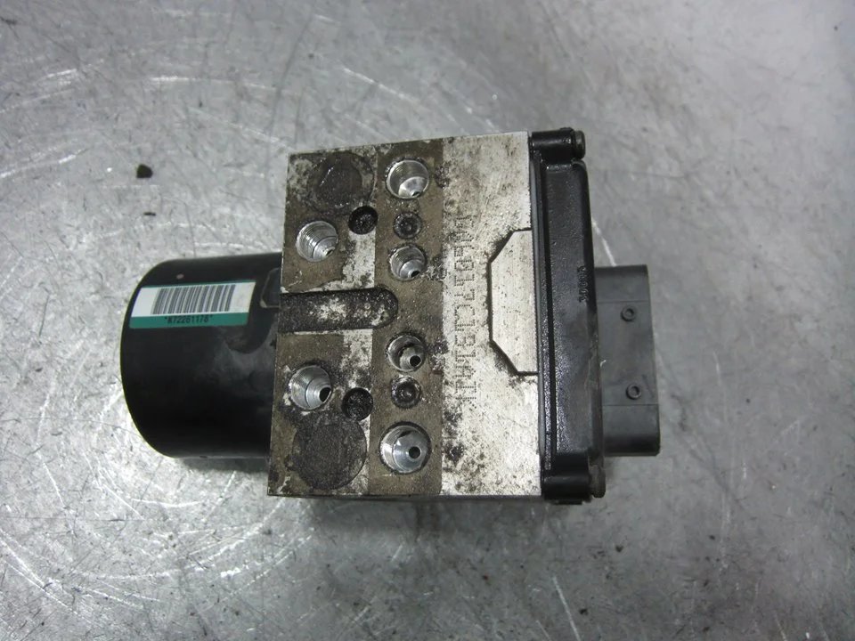 Foto de ABS PEUGEOT 407 SW 2.0 16V CAT (136 CV / 100 KW) referencia 9661731180