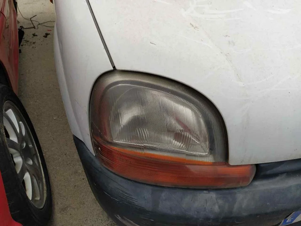 Foto de FARO DERECHO RENAULT KANGOO I (F/KC0) 1.9 Diesel (64 CV / 47 KW) referencia 88204975