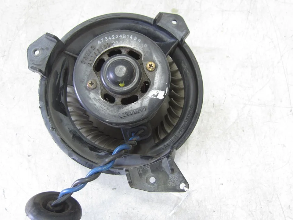 Foto de MOTOR CALEFACCION CHRYSLER VOYAGER (RG) 2.4 CAT (147 CV / 108 KW) referencia AY166100