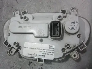 Foto de CUADRO CUENTA KILOMETROS PIAGGIO (VESPA) MEDLEY 125 125 cm3 - 9.0 kW (4 tiempos) (12 CV / 9 KW) referencia 1D000996 foto 2