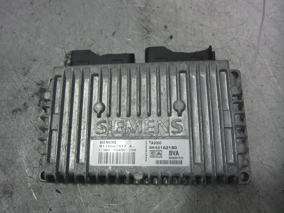 Foto de CENTRALITA MOTOR UCE PEUGEOT 206 1.6 16V CAT (109 CV / 80 KW) referencia 9643218980