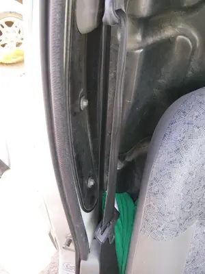 Foto de CINTURON SEGURIDAD DELANTERO DERECHO RENAULT KANGOO I (F/KC0) 1.9 dCi Diesel CAT (84 CV / 62 KW)