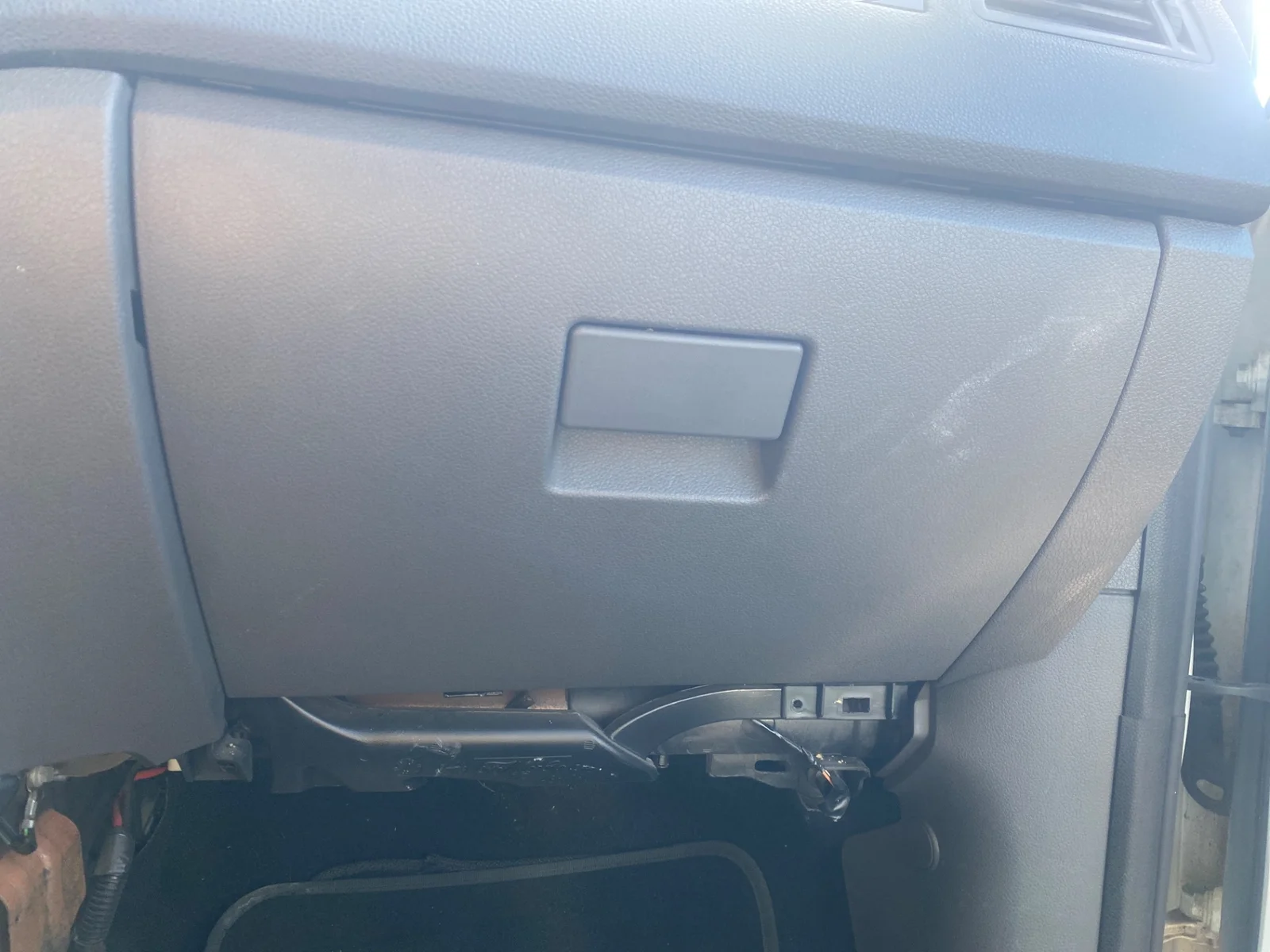 Foto de GUANTERA FORD KUGA (CBV) 2.0 TDCi CAT (136 CV / 100 KW)