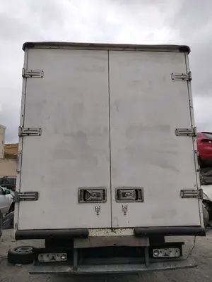 Foto de PORTON TRASERO NISSAN CABSTAR E 3.0 Diesel (120 CV / 88 KW)