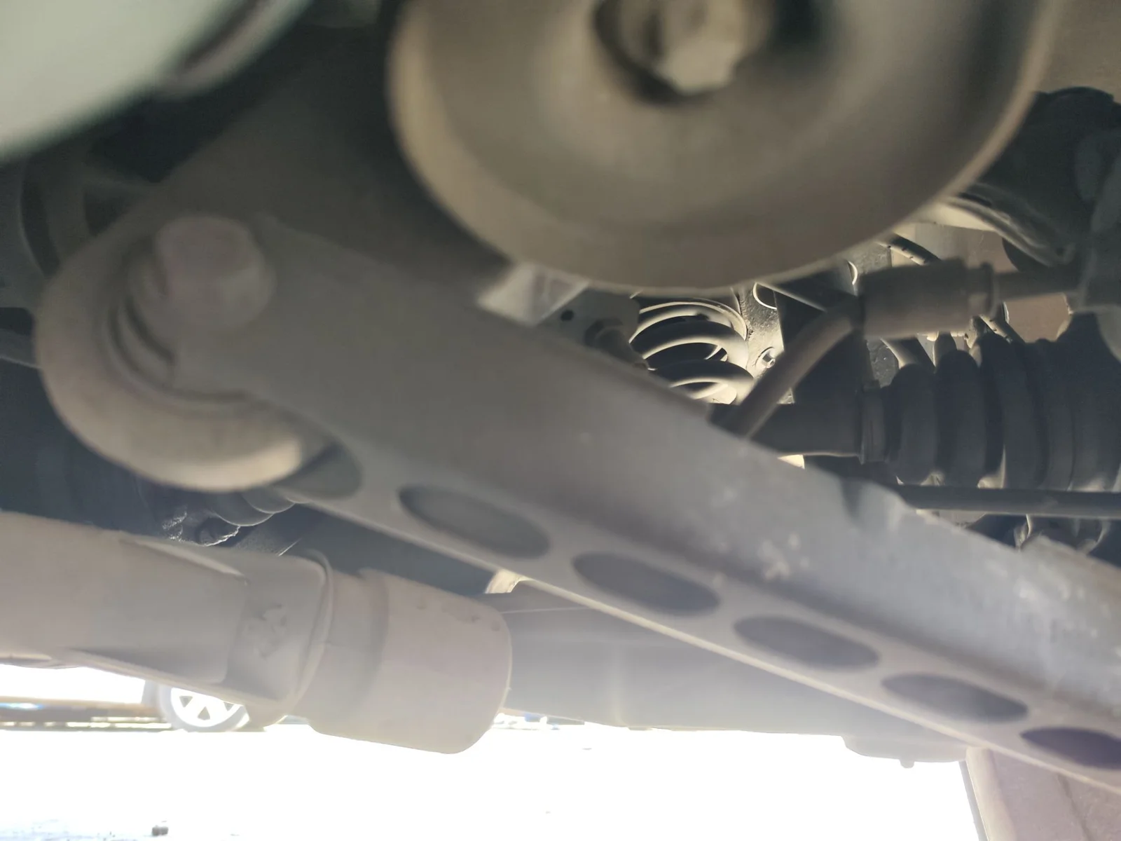 Foto de TRANSMISION TRASERA IZQUIERDA BMW SERIE 3 BERLINA (E90) 2.0 16V Diesel (163 CV / 120 KW)