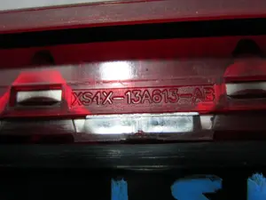 Foto de LUZ CENTRAL DE FRENO FORD FOCUS BERLINA (CAK) 1.6 16V CAT (101 CV / 74 KW) referencia XS4X13A613AB foto 5