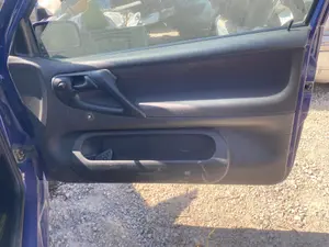 Foto de GUARNECIDO PUERTA DELANTERA IZQUIERDA VOLKSWAGEN POLO III (6N1) 1.4  (60 CV / 44 KW) referencia 6N3867011M FKZ