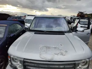 Foto de CAPO LAND ROVER RANGE ROVER (LM) 4.4 V8 CAT (306 CV / 225 KW) foto 2