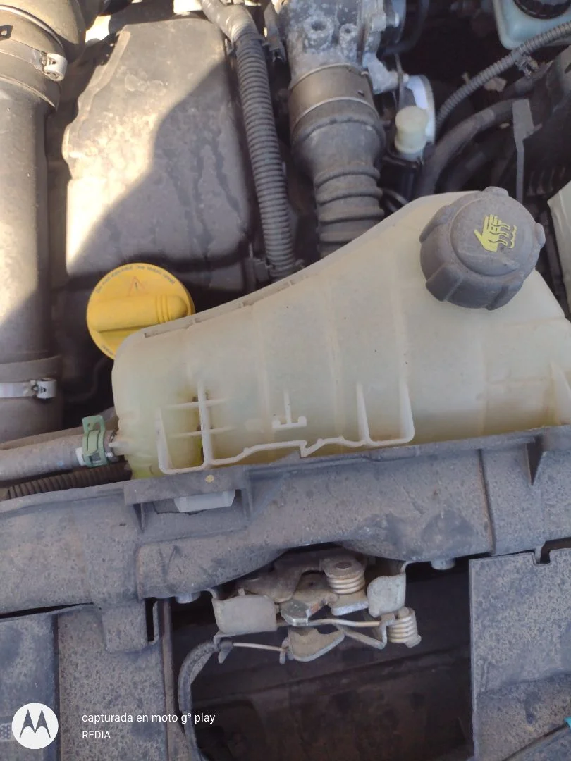 Foto de DEPOSITO EXPANSION RENAULT KANGOO II (F/KW0) 1.5 dCi Diesel FAP (90 CV / 66 KW)