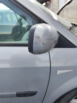 Foto de RETROVISOR DERECHO RENAULT SCENIC II (JM) 1.9 dCi Diesel (120 CV / 88 KW) foto 2