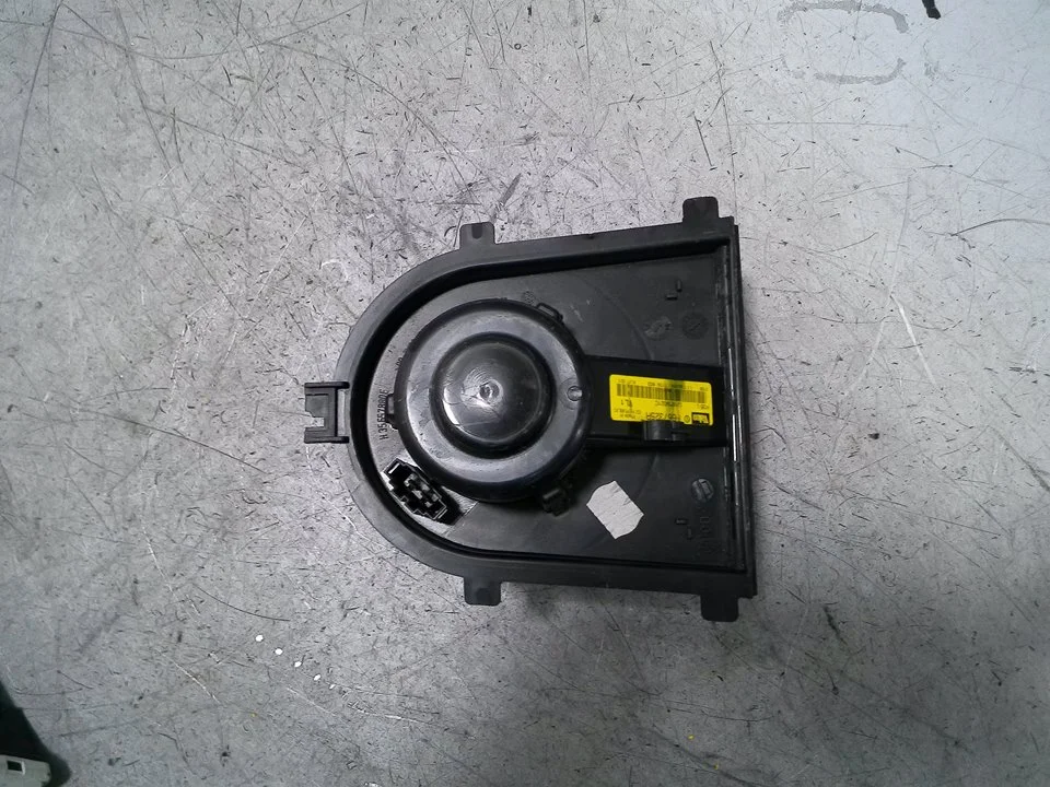 Foto de MOTOR CALEFACCION AUDI A3 (8L) 1.9 TDI (101 CV / 74 KW) referencia 35657880E