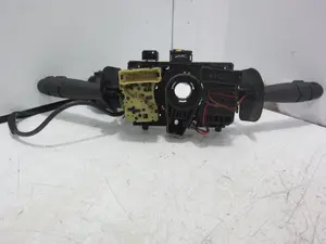 Foto de MANDO MULTIFUNCION RENAULT MEGANE I FASE 2 COUPE (DA...) 1.6 (107 CV / 79 KW) referencia 7700428227 foto 8