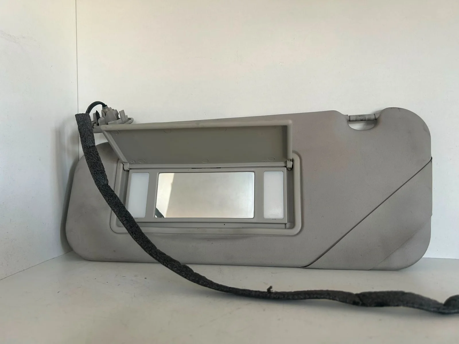 Foto de PARASOL IZQUIERDO PEUGEOT 307 (S1)(04.2001) referencia 840878