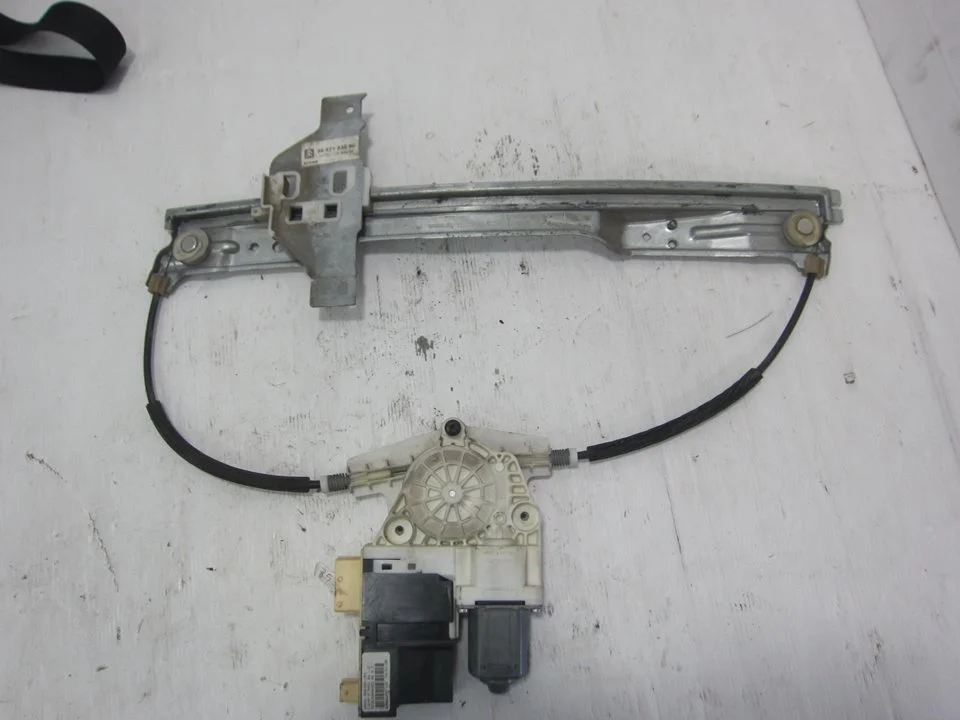 Foto de ELEVALUNAS DELANTERO DERECHO CITROEN C4 BERLINA 1.6 16V CAT (NFU / TU5JP4) (109 CV / 80 KW) referencia 9657133580