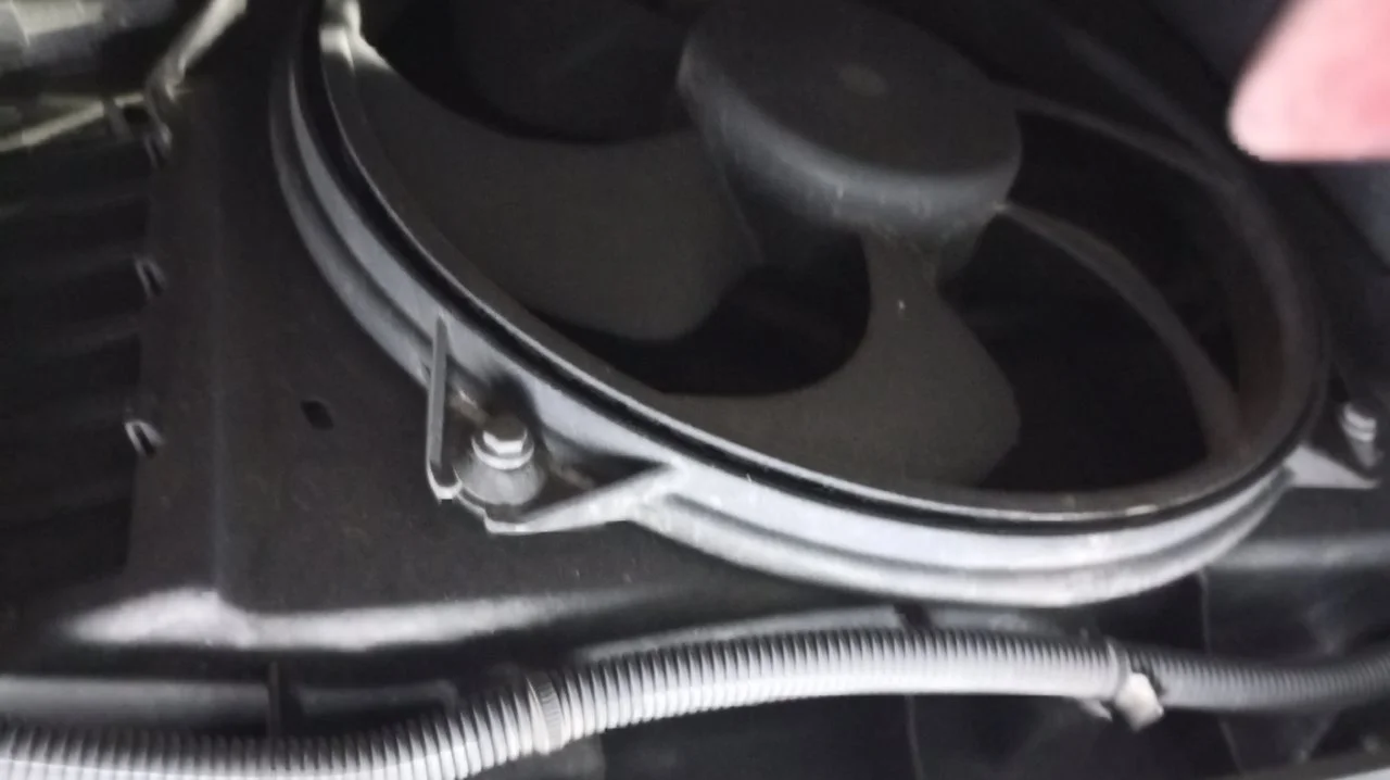 Foto de ELECTROVENTILADOR CITROEN C4 COUPE 1.6 HDi CAT (9HY / DV6TED4) (109 CV / 80 KW) referencia 1253G7
