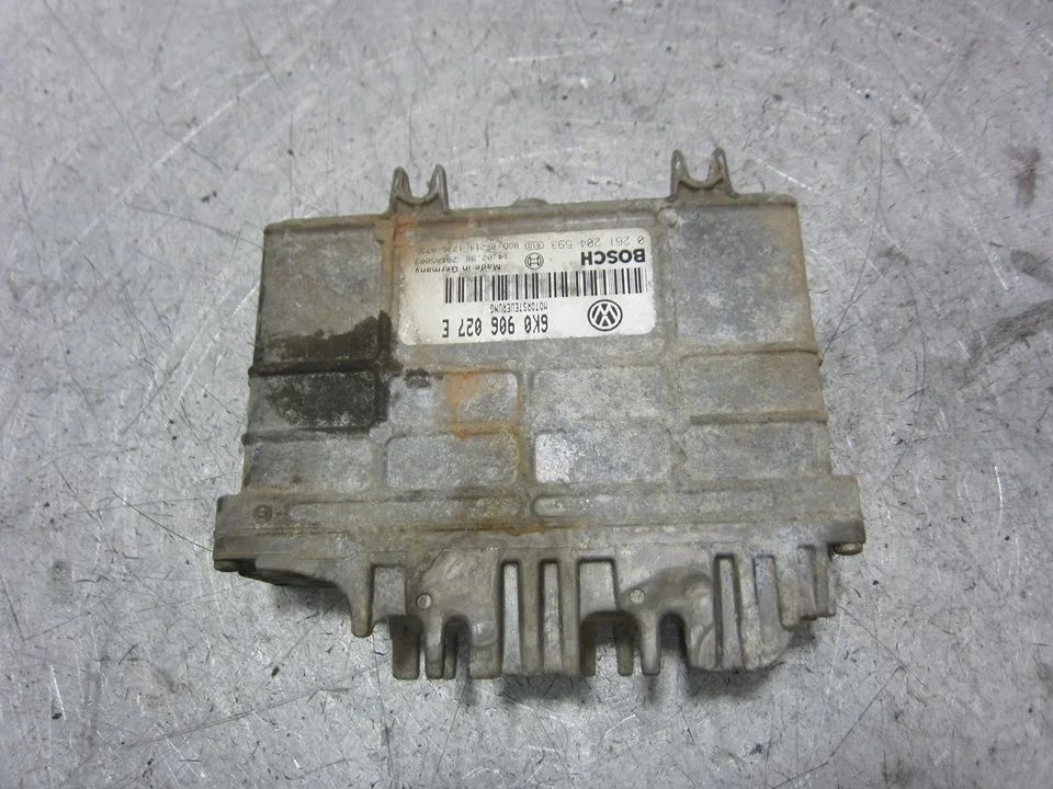 Foto de CENTRALITA MOTOR UCE SEAT IBIZA (6K1) 1.4 (60 CV / 44 KW) referencia 6K0906027E
