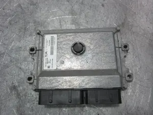 Foto de CENTRALITA MOTOR UCE PEUGEOT 208 1.2 12V e-VTi / PureTech (81 CV / 60 KW) referencia 9829598880 foto 5