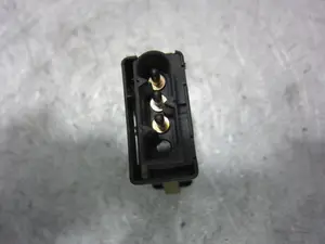Foto de INTERRUPTOR BMW SERIE 3 BERLINA (E36) 2.0 24V (150 CV / 110 KW) referencia 61311387457 foto 3