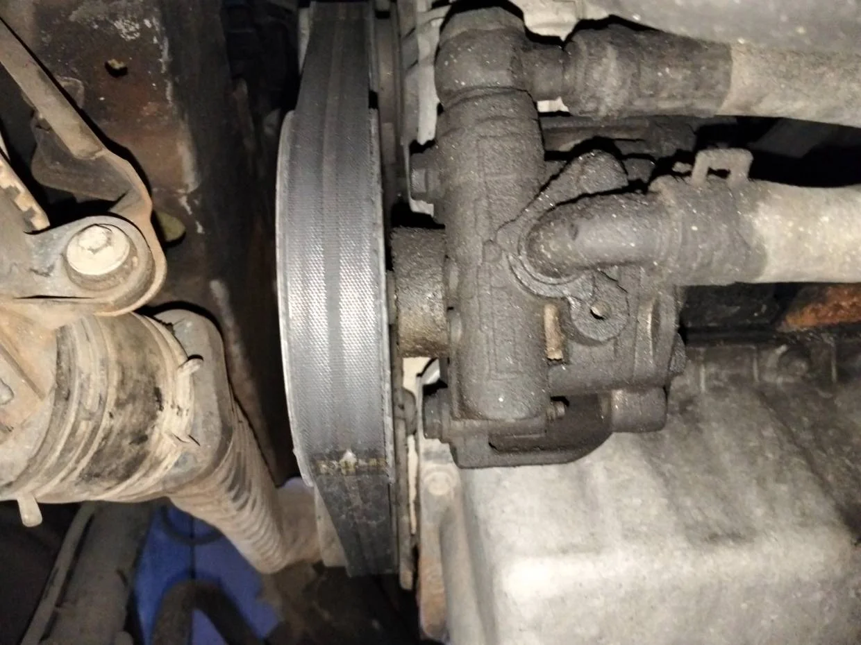Foto de BOMBA DIRECCION VOLKSWAGEN GOLF IV BERLINA (1J1)(10.1997)
