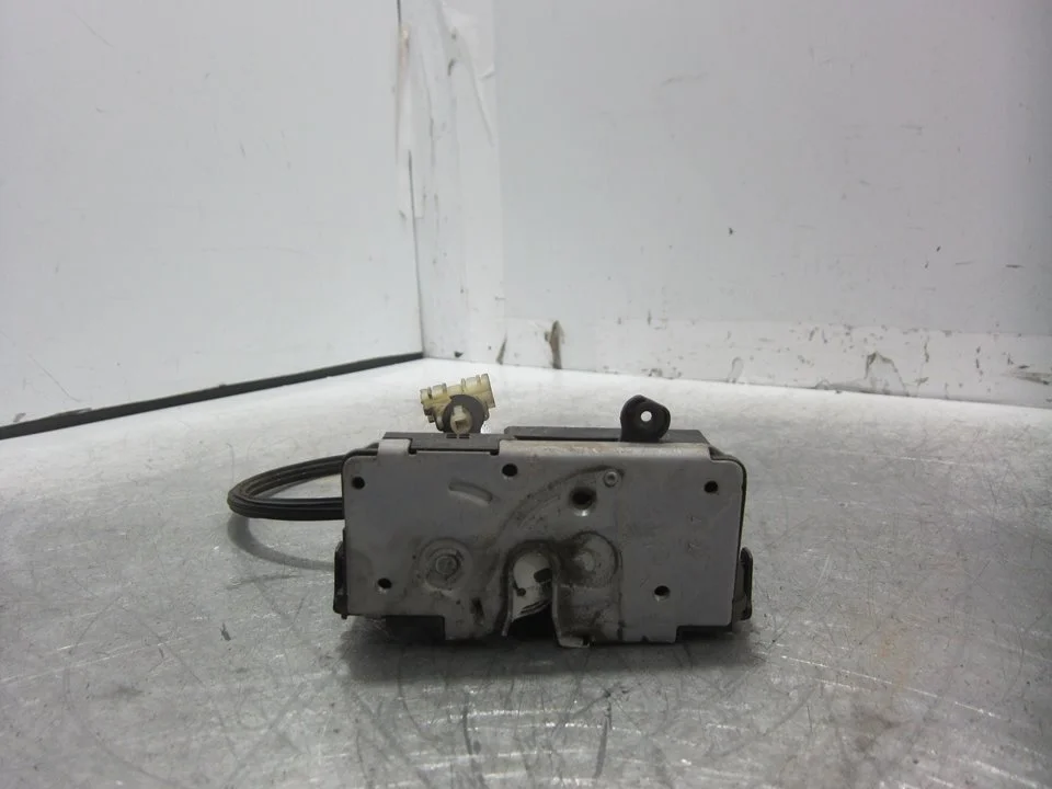 Foto de CERRADURA PUERTA DELANTERA IZQUIERDA OPEL CORSA E 1.2 (69 CV / 51 KW) referencia 0325407955
