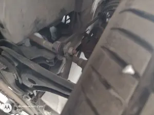 Foto de BRAZO SUSPENSION DELANTERO IZQUIERDO CITROEN C3 1.4 HDi (68 CV / 50 KW)