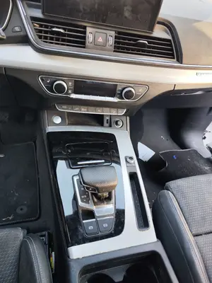 Foto de CONSOLA CENTRAL AUDI Q5 FYG Híbrido 220 kW (2.0 Ltr. - 195 kW TFSI) (299 CV / 220 KW) referencia 80B863241 foto 2