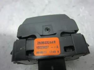 Foto de INTERRUPTOR DACIA DOKKER 1.5 dCi Diesel FAP CAT (90 CV / 66 KW) referencia 253503244R foto 4