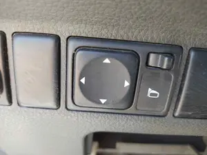 Foto de MANDO RETROVISOR NISSAN X-TRAIL (T30) 2.2 16V Turbodiesel CAT (114 CV / 84 KW) referencia 25401EQ305