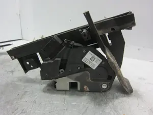 Foto de CERRADURA PUERTA TRASERA DERECHA FORD FOCUS SPORTBREAK (CB8) 1.6 TDCi CAT (95 CV / 70 KW) referencia BM5AA26412BE foto 5